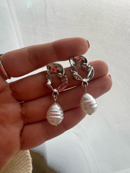 Aros plateados con Perla